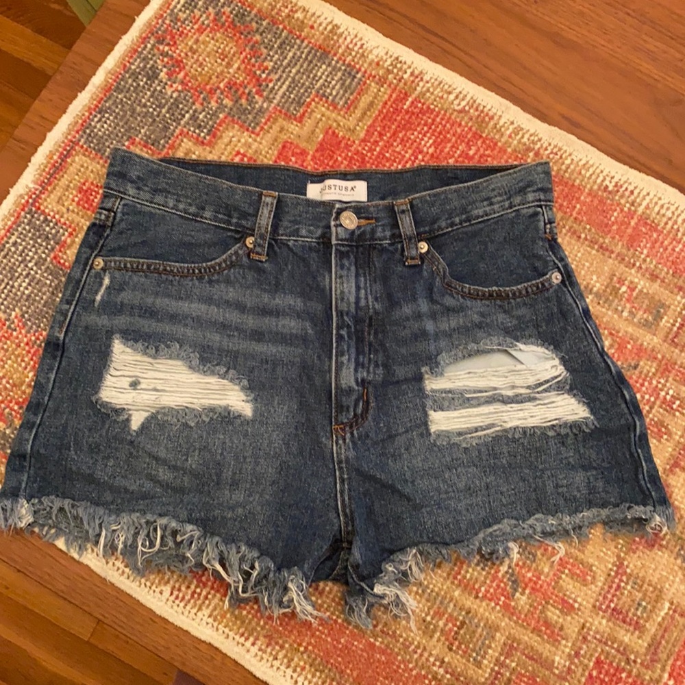 LIKE BRAND NEW! JUST USA denim shorts.